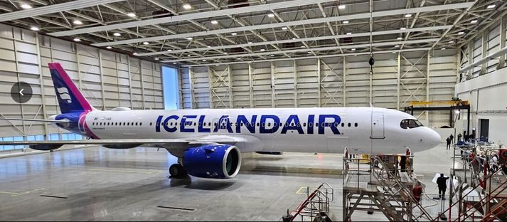 Flugskýli og flugtengd mannvirki